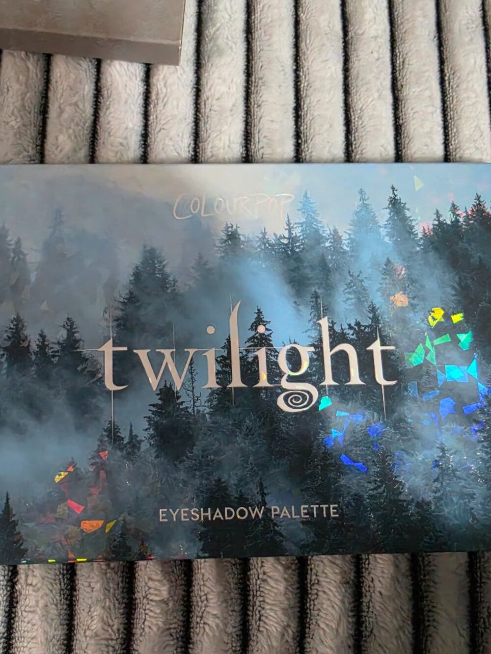 Colourpop Twlight eyeshadow palette